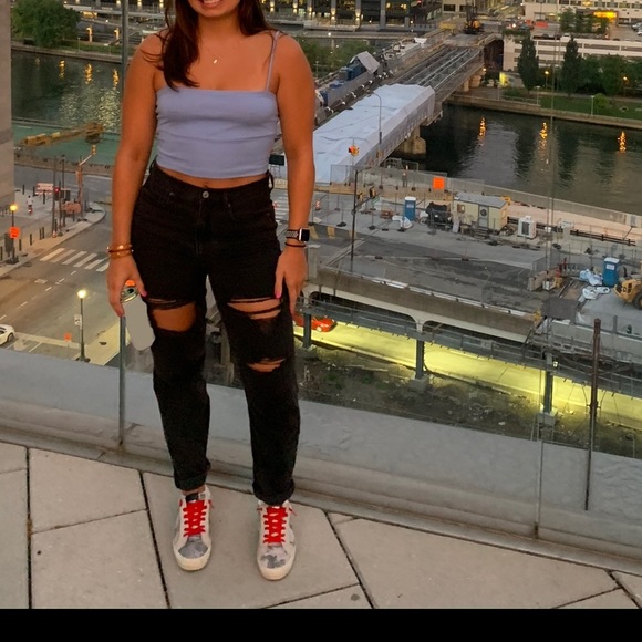 american eagle black mom jeans